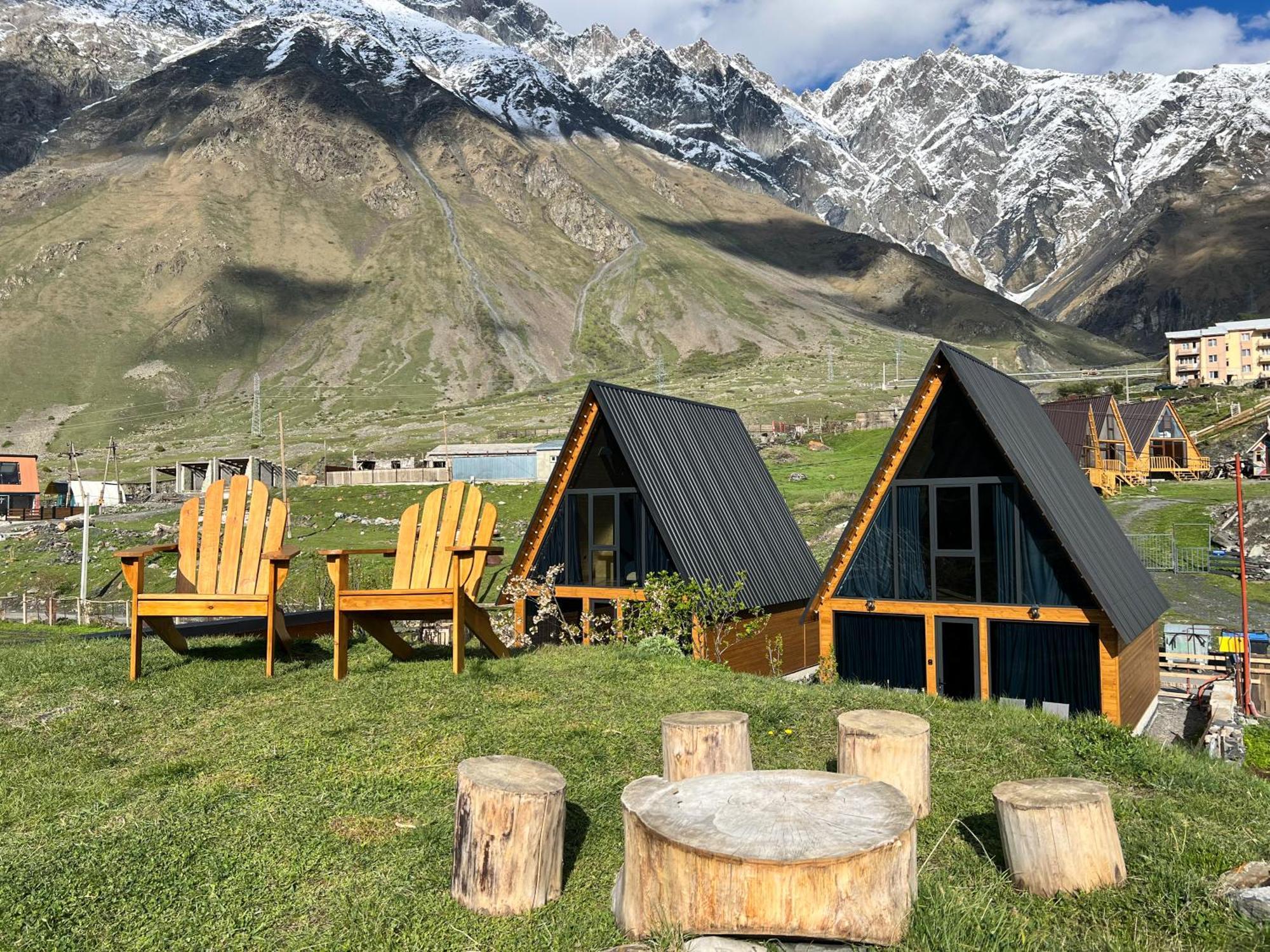 Kazbegi Hills Cottages Exterior photo