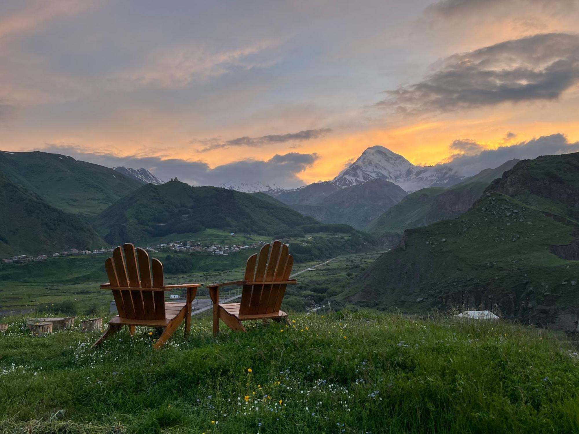 Kazbegi Hills Cottages Exterior photo